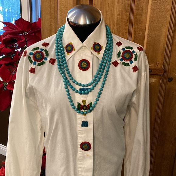 Turquoise bead knotted necklace. - Picture 3 of 16